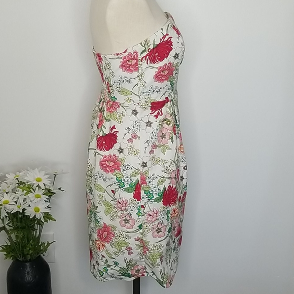 Old Navy Strapless Floral Dress Size 4 - Picture 3 of 13
